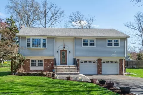 68 Branford Rd, Hanover, NJ 07981