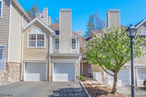 8 Springholm Dr, Berkeley Heights, NJ 07922 photo 1