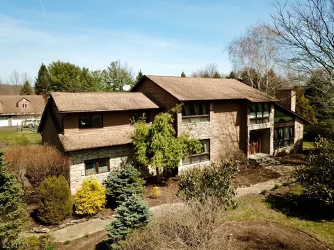 11 George Hill Rd, Frankford, NJ 07822
