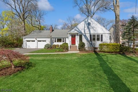 15 Oak Hill Rd, Chatham Twp, NJ 07928