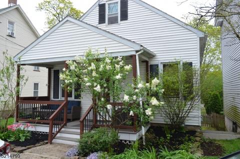 26 Brunswick Ave, Bloomsbury, NJ 08804