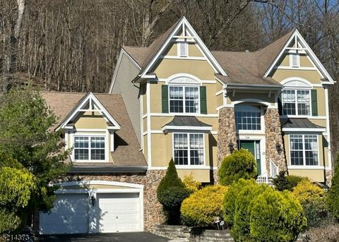 244 W End Ave, Green Brook, NJ 08812