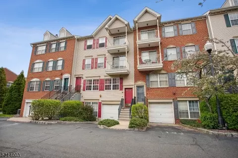 23 Krueger Ct, Newark, NJ 07103