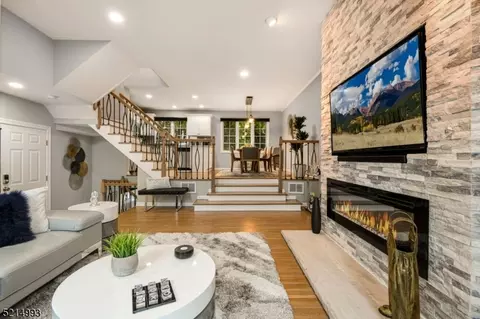 35 Nuthatcher Ct, Wayne, NJ 07470