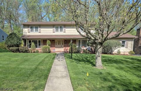 27 Oak Ave, West Orange, NJ 07052