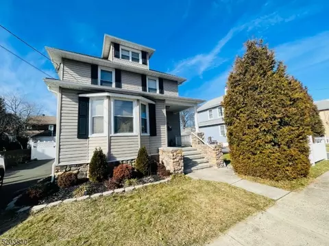 255 N 4th Ave, Manville, NJ 08835