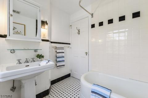 54 Valley View Ave, Summit, NJ 07901 photo 32