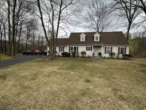 5 Minisink Dr, Montague, NJ 07827