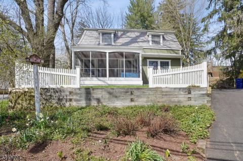 126 Lake Valley Rd, Morristown, NJ 07960