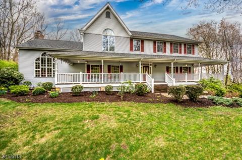 4 James Rd, Randolph, NJ 07869