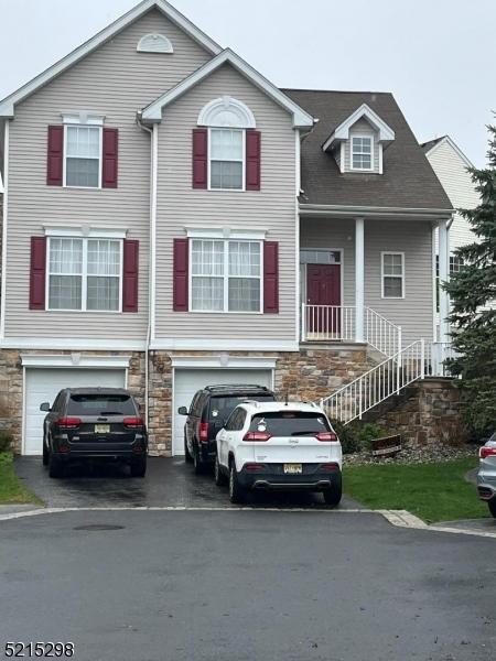 66 Winding Hill Dr, Hackettstown, NJ 07840