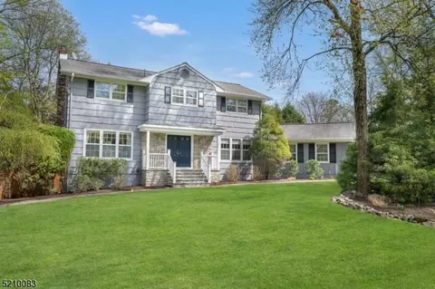 4 Lohman Rd, Morristown, NJ 07960