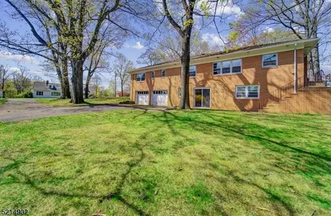 3 Pond Hill Rd, Morristown, NJ 07960