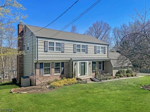 14 Dryden Rd, Pottersville, NJ 07979