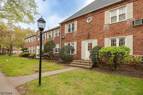 17 Parkway Vlg # A, Cranford, NJ 07016