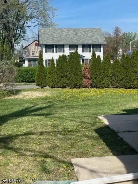 529 Springdale Ave, East Orange, NJ 07017