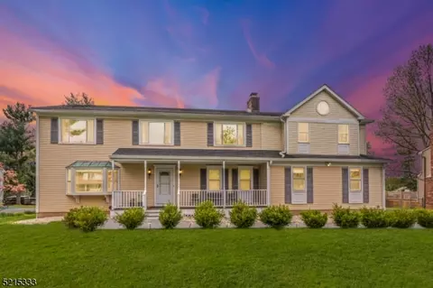 14 Normandie Ln, Raritan, NJ 08869