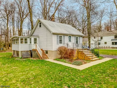 5 Fairfield Ave, Warren, NJ 07059
