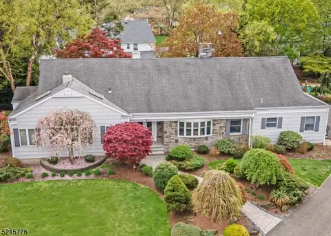 5 Kirkview Cir, Westfield, NJ 07090