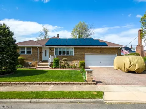 151 Fencsak Ave, Elmwood Park, NJ 07407