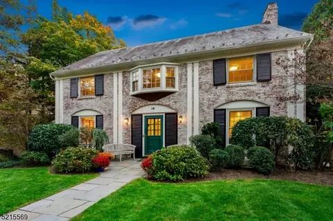 16 Tower Dr, Maplewood, NJ 07040