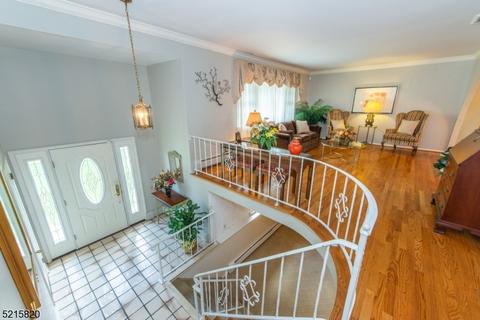 1 Hamilton Pl, Pine Brook, NJ 07058 photo 3