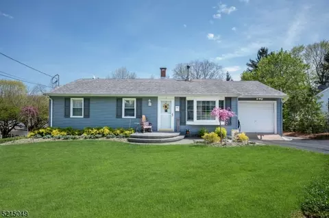 1 Birch Dr, Newton, NJ 07860
