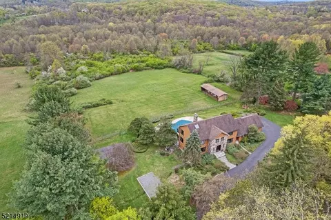 167 Washington Valley Rd, Morristown, NJ 07960