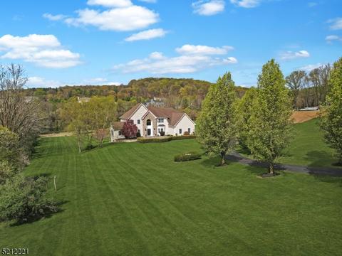 193 Old Turnpike Rd, Tewksbury Twp, NJ 07830