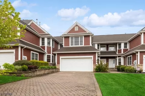 29 Turnberry Ln, Hamburg, NJ 07419