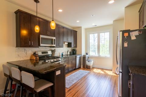 95 Mine Hill Rd, Hackettstown, NJ 07840
