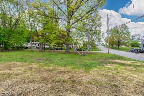 9 Groverville Rd, Parsippany-troy Hills Twp., NJ 07054