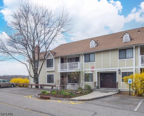 19 Foxwood Dr #E, Morris Plains, NJ 07950