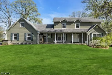 84 Far View Rd, Great Meadows, NJ 07838