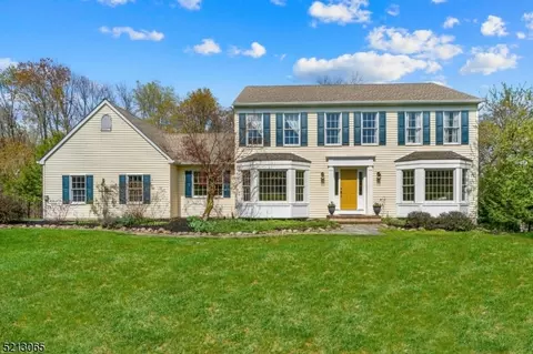 7 Millstone Ct, Sparta, NJ 07871