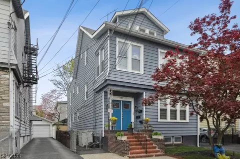 361 Leslie St, Newark, NJ 07112