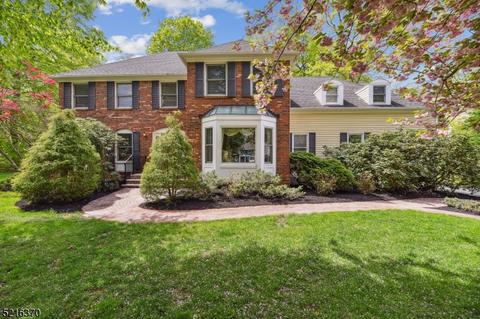 10 Joanna Ct, Bernards, NJ 07920