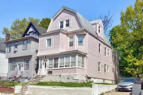 19 Kenmore Ave, Newark, NJ 07106