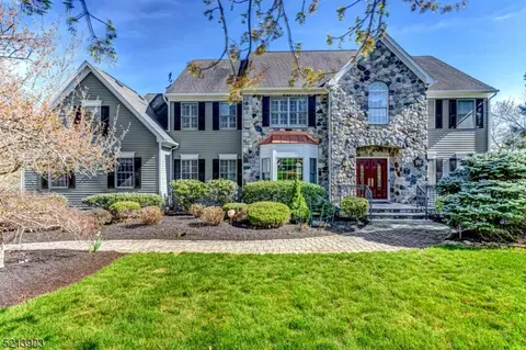108 Governor Dr, Bernards, NJ 07920