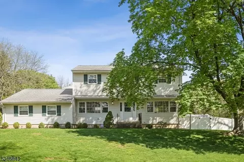 202 Marc Blvd, Boonton, NJ 07005