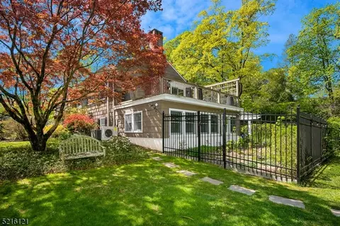 40 E Craig St, Basking Ridge, NJ 07920