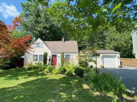 21 Brookside Ave, Pequannock Twp., NJ 07444
