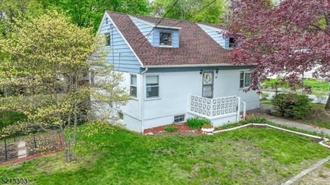 46 Brooklyn Rd, Stanhope, NJ 07874