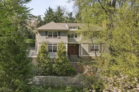 26 Glendale Rd, Summit, NJ 07901