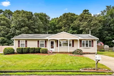 411 Cedar Dr, Lacey Twp., NJ 08734