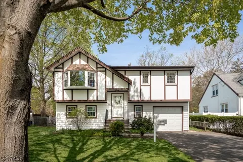 588 Mountainview Dr, North Plainfield, NJ 07063