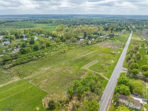 284 Old York Rd, Raritan Twp, NJ 08822