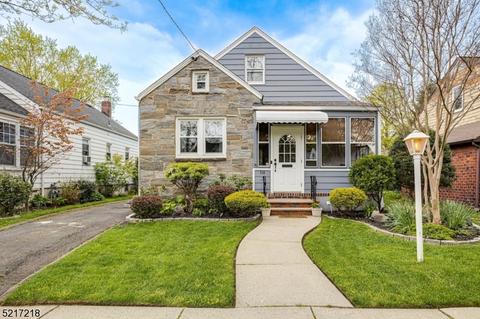 718 Elm St, Roselle Park, NJ 07204