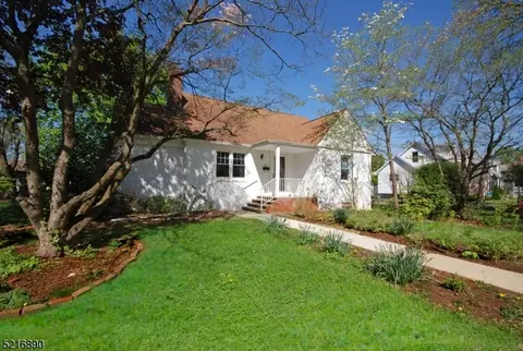 109 Valpeck Ave, Raritan, NJ 08869