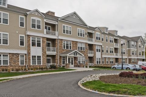 6310 Veterans Dr, Wharton, NJ 07885